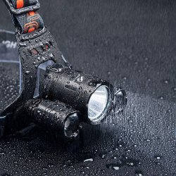 M083B (aleja3)   LATARKA CZOŁOWA 3 x LED T6 CREE CZOŁÓWKA AKU -E051