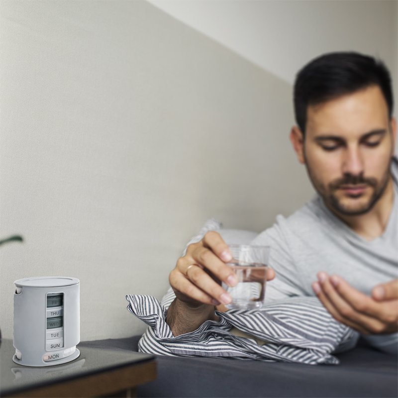 N006 POJEMNIK NA LEKI TABLETKI  PUDEŁKO KASETKA ORGANIZER NA 7 DNI WIEŻA O387