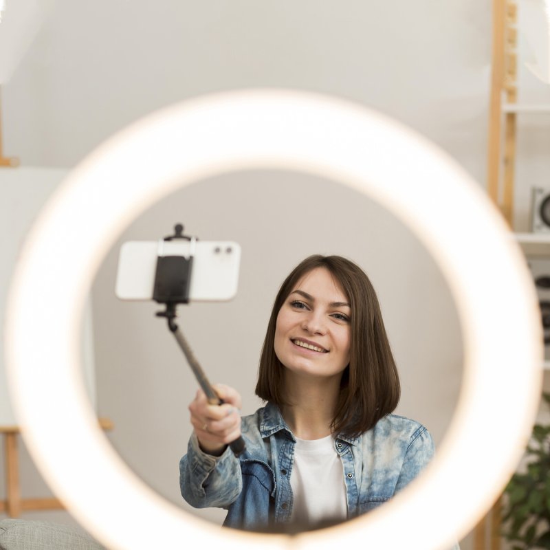 M046A (Aleja2) N020 LAMPA DO SELFIE LED PIERŚCIENIOWA RING MAKIJAŻ STATYW DO ZDJĘĆ TRIPOD USB -E220